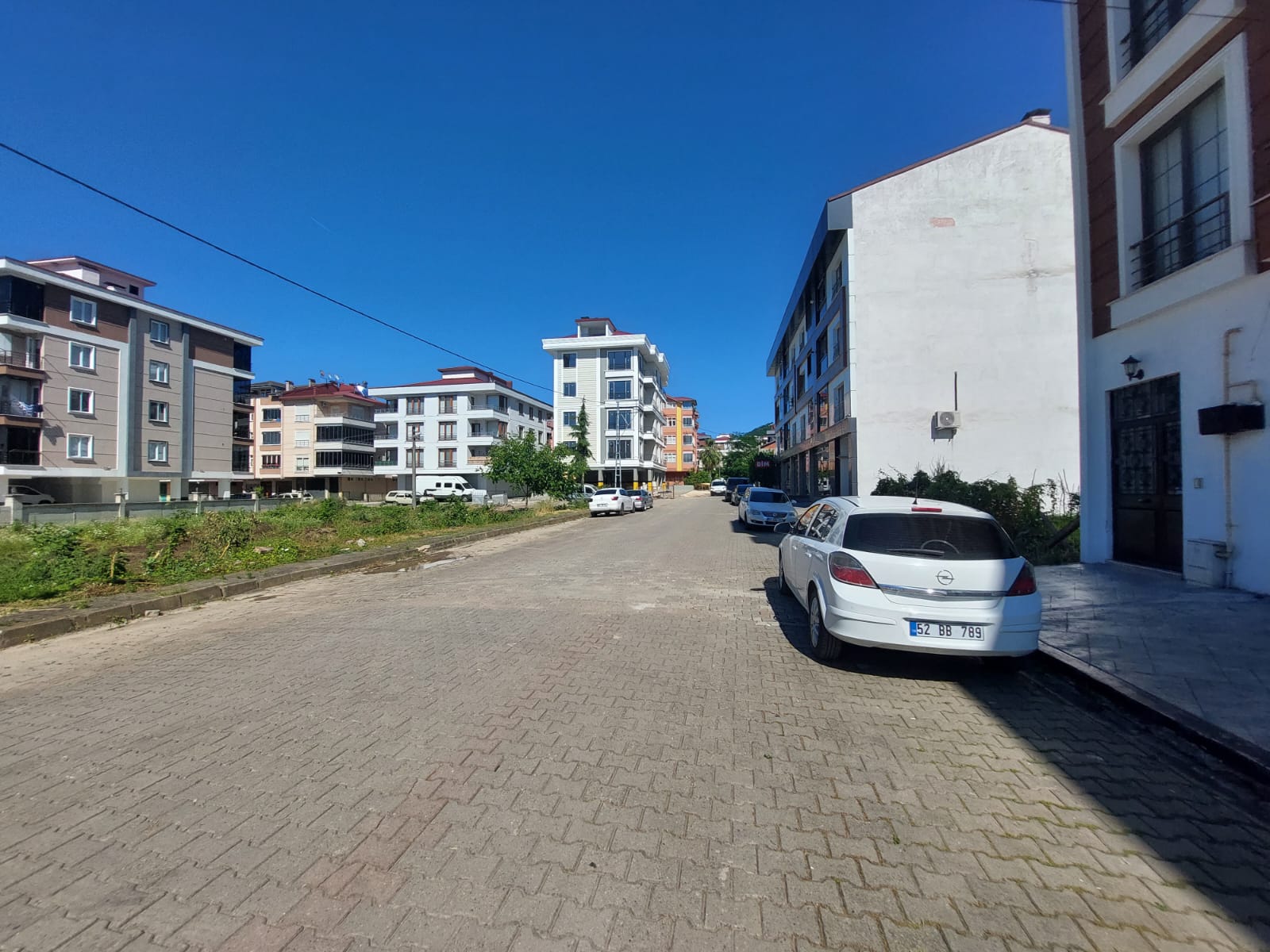 KUMBAŞI MAHALLESİNDE SAHİLE 100 METRE MESAFEDE KİRALIK 200 METREKARE İŞYERİ